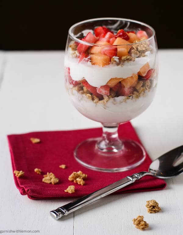 Yogurt and Granola Parfait Yogurt and Granola Parfait