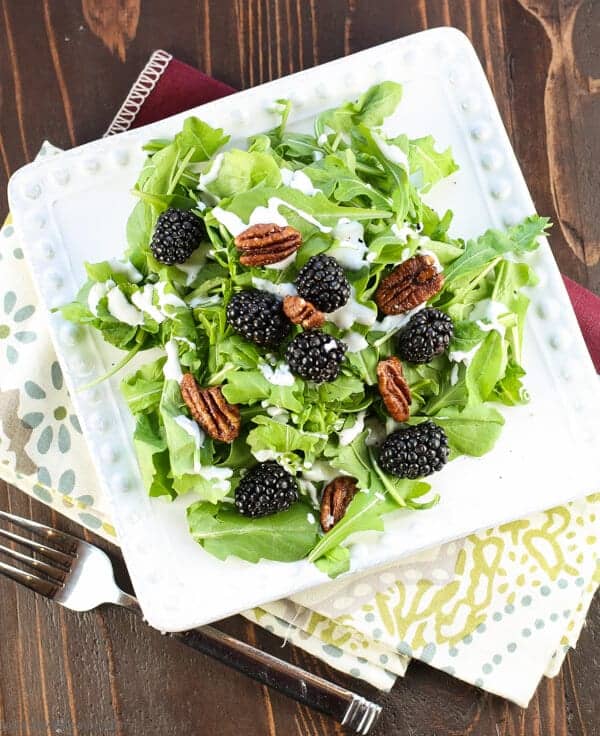 arugula salad with blackberries and creamy goat cheese dressing