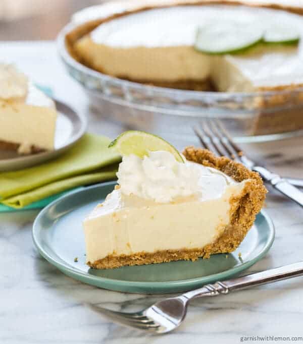 Easy Key Lime Pie - Garnish with Lemon