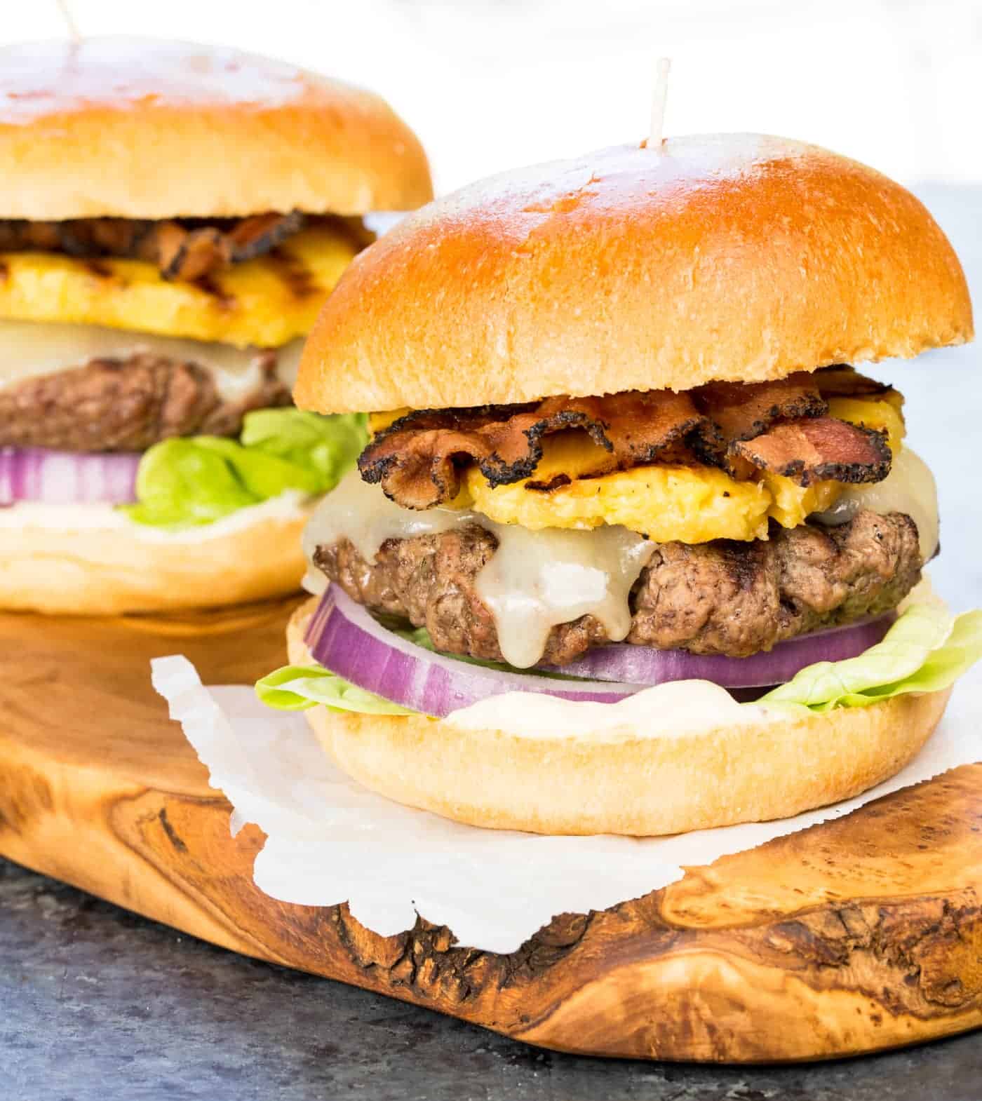 Sweet &amp; Spicy Hawaiian Burgers recipe