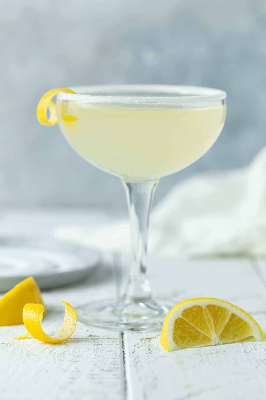 Easy Elderflower Lemon Drop Martini Recipe made w/ only 5 ingredients!