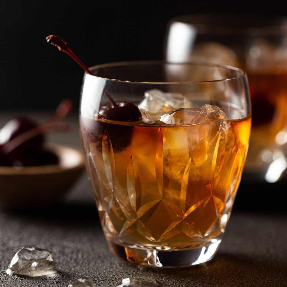 Perfect Manhattan Cocktail Recipe (an easy classic drink)