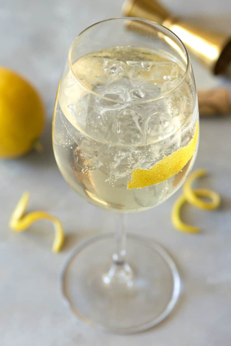 White Wine Spritzer with Elderflower - Garnish with Lemon