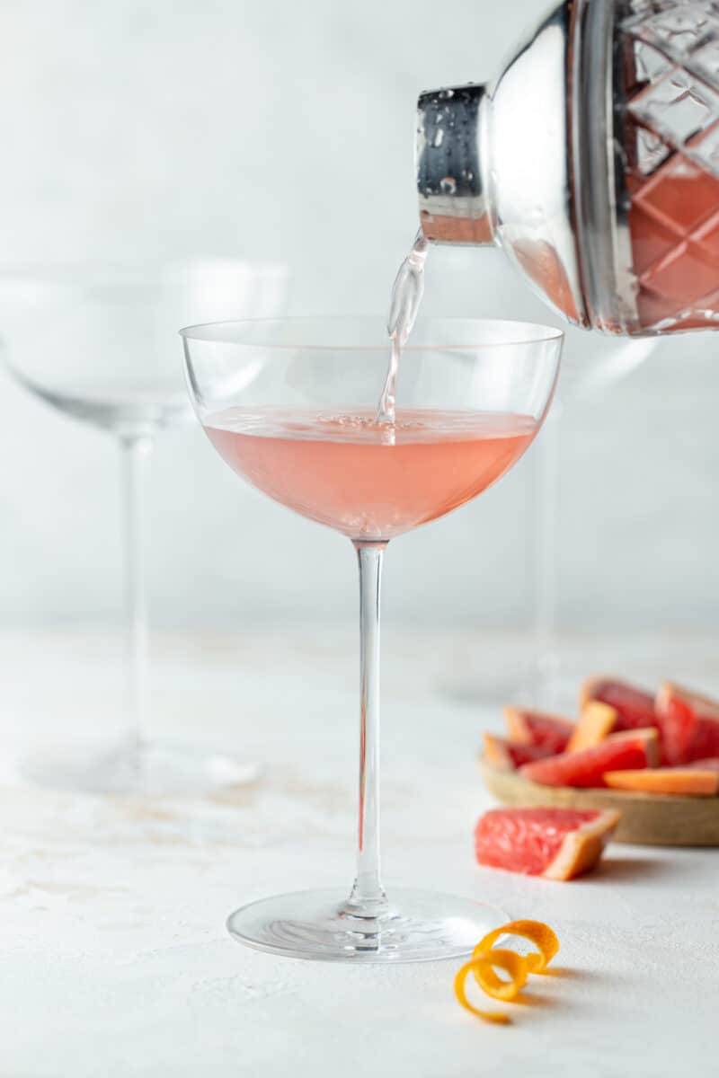 Grapefruit Martini (made with gin or vodka) Garnish with Lemon